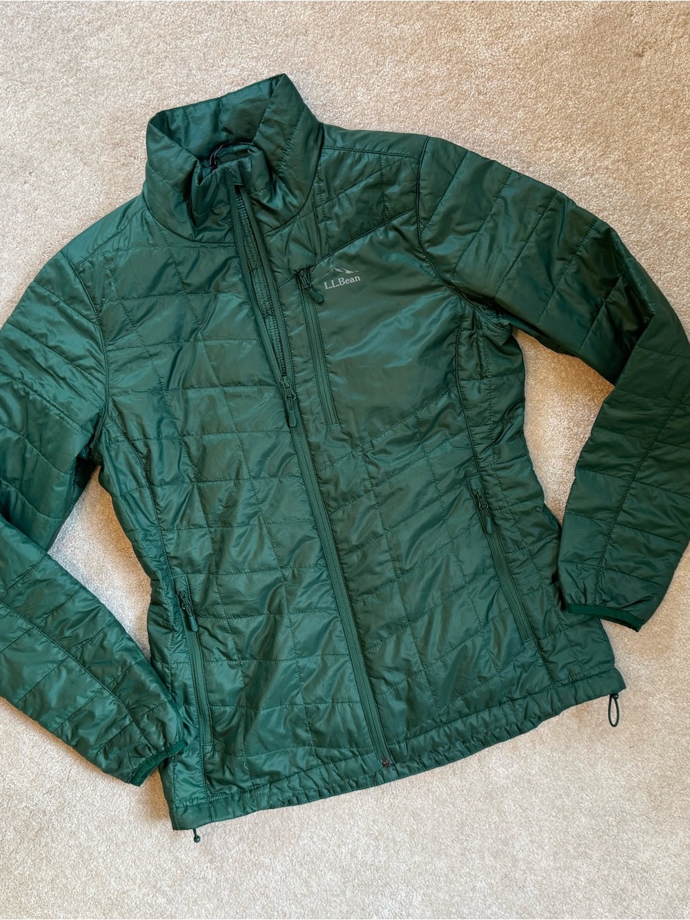 L.L. Bean Women's Quilted Puffer Jacket in Forest Green